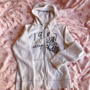 Aeropostale Women's Off-White Graphic Hoodie